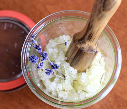 Cómo hacer un exfoliante con lavanda